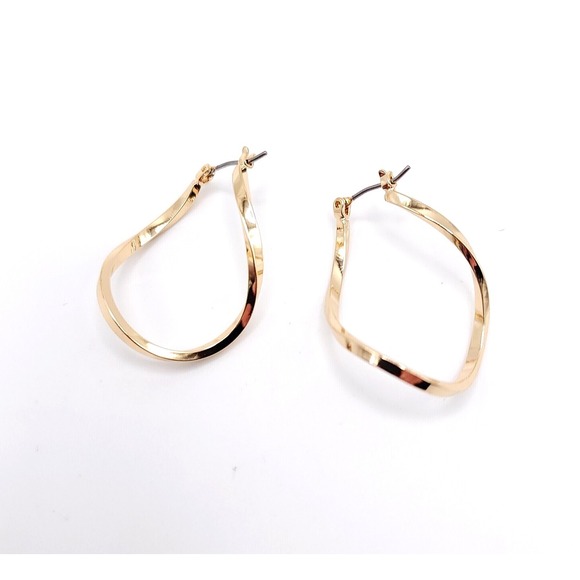 The Unbranded Brand Jewelry - Gold Tone Twisted Hoop Earrings 1.5in Hinged Asymmetrical Modern